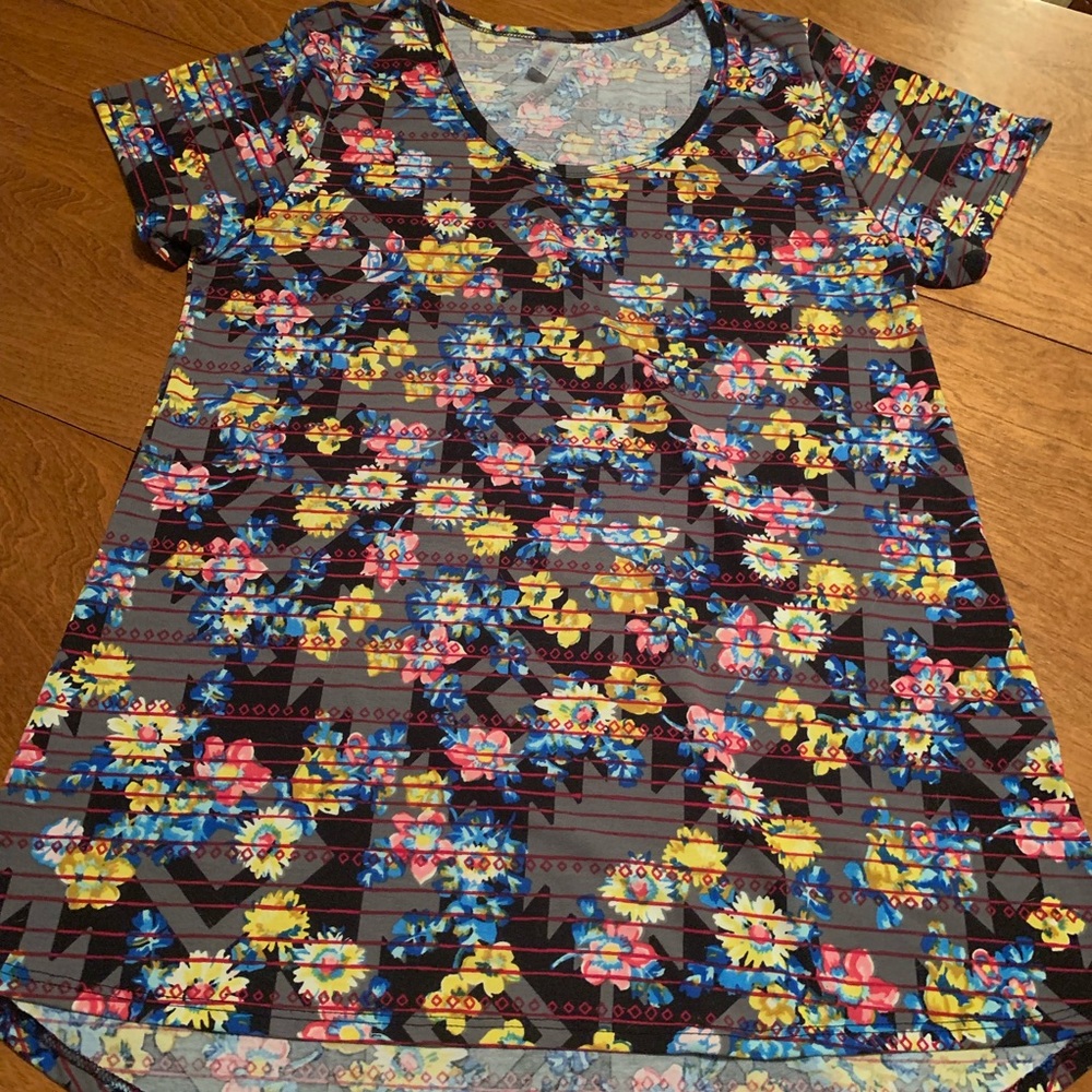 Lularoe XL Classic Black Aztec with Flowers